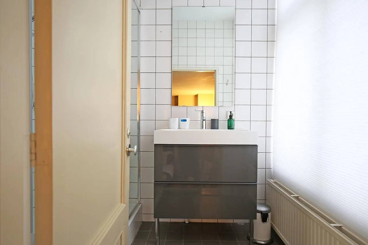 أمستردام Canal Studio Apartment هولندا